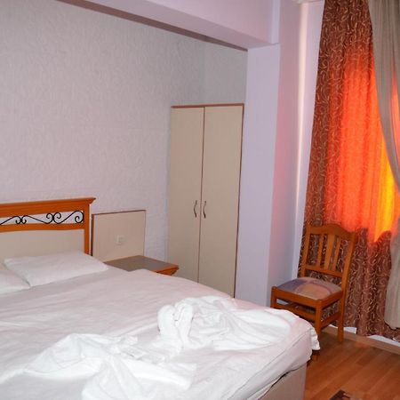 Ozturk Hotel Antalya Buitenkant foto