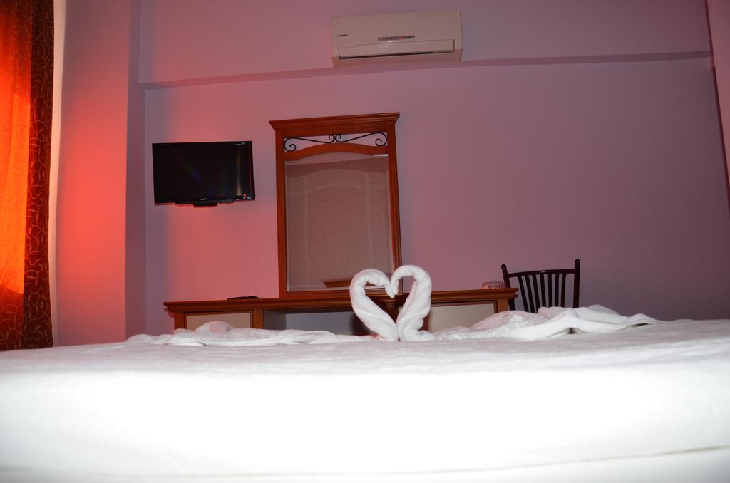Ozturk Hotel Antalya Kamer foto