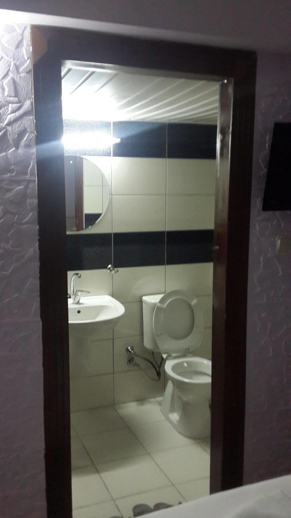 Ozturk Hotel Antalya Buitenkant foto