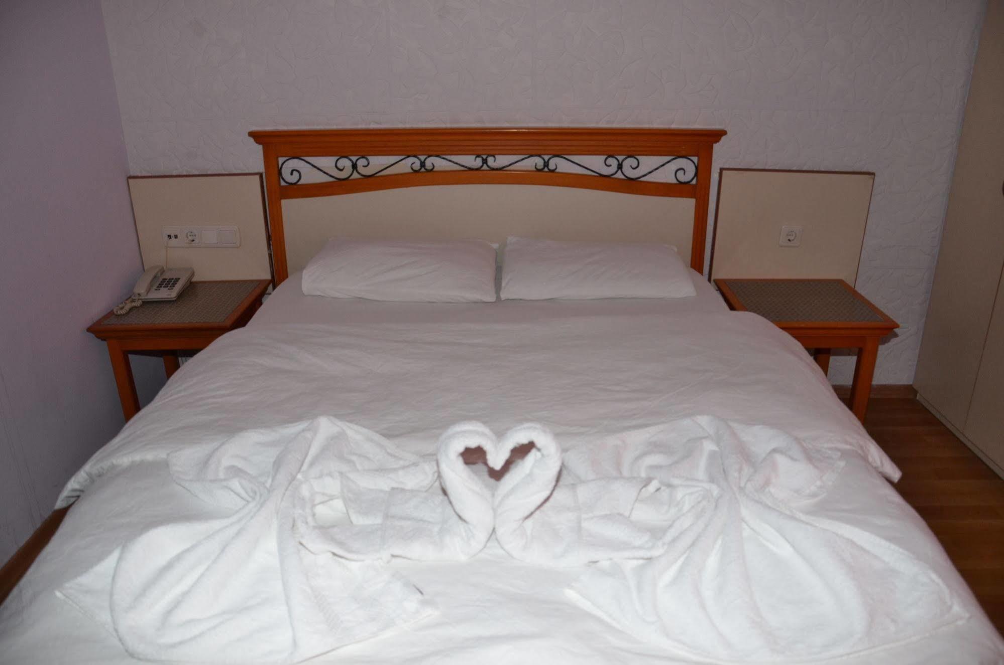 Ozturk Hotel Antalya Buitenkant foto