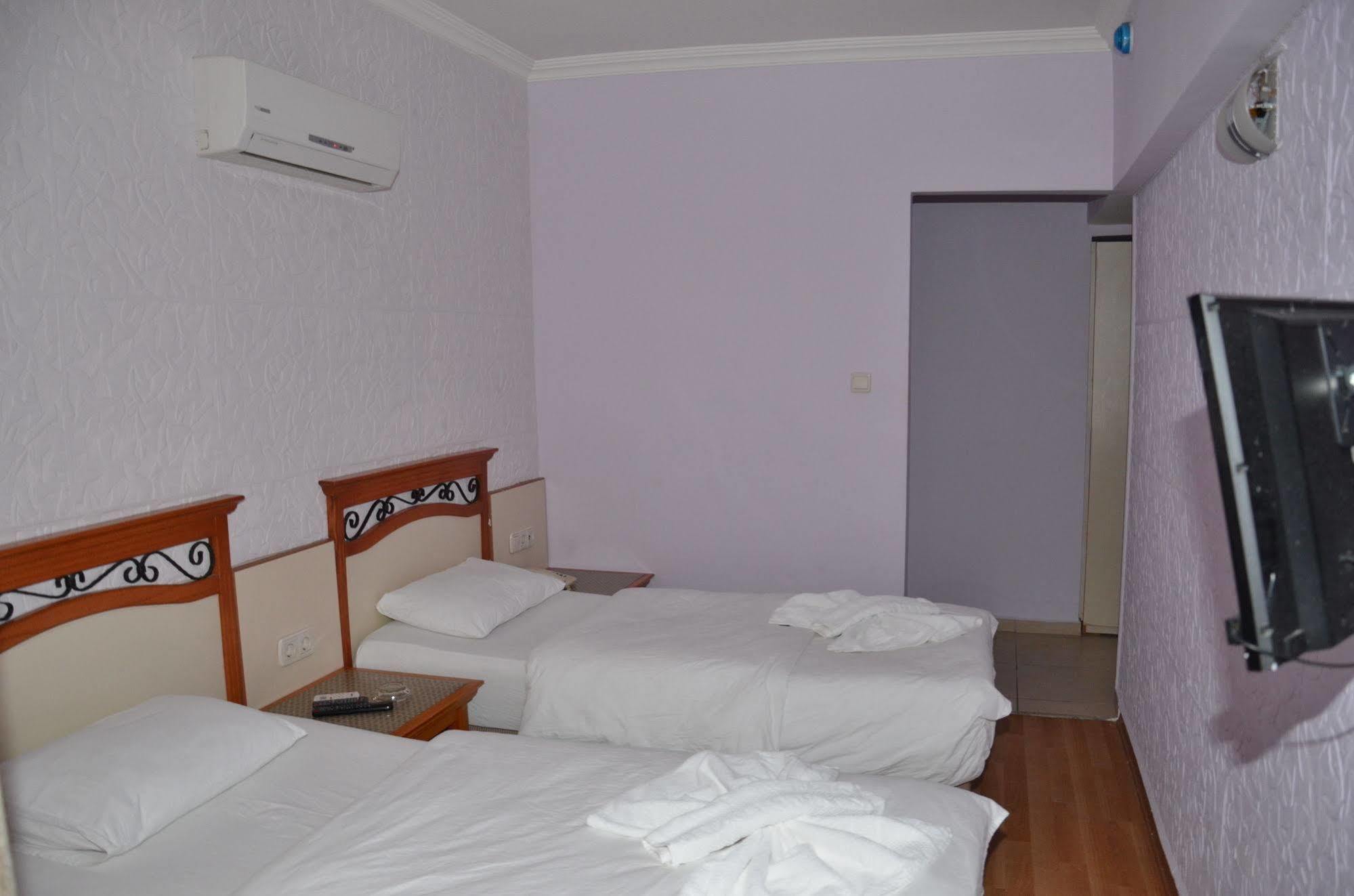 Ozturk Hotel Antalya Buitenkant foto