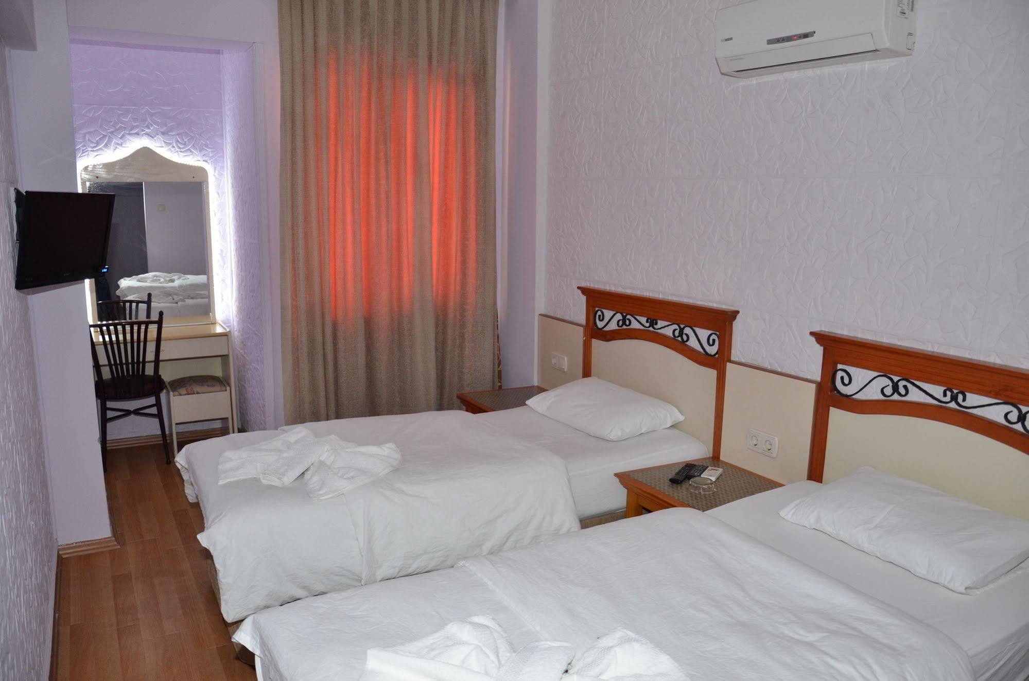 Ozturk Hotel Antalya Buitenkant foto