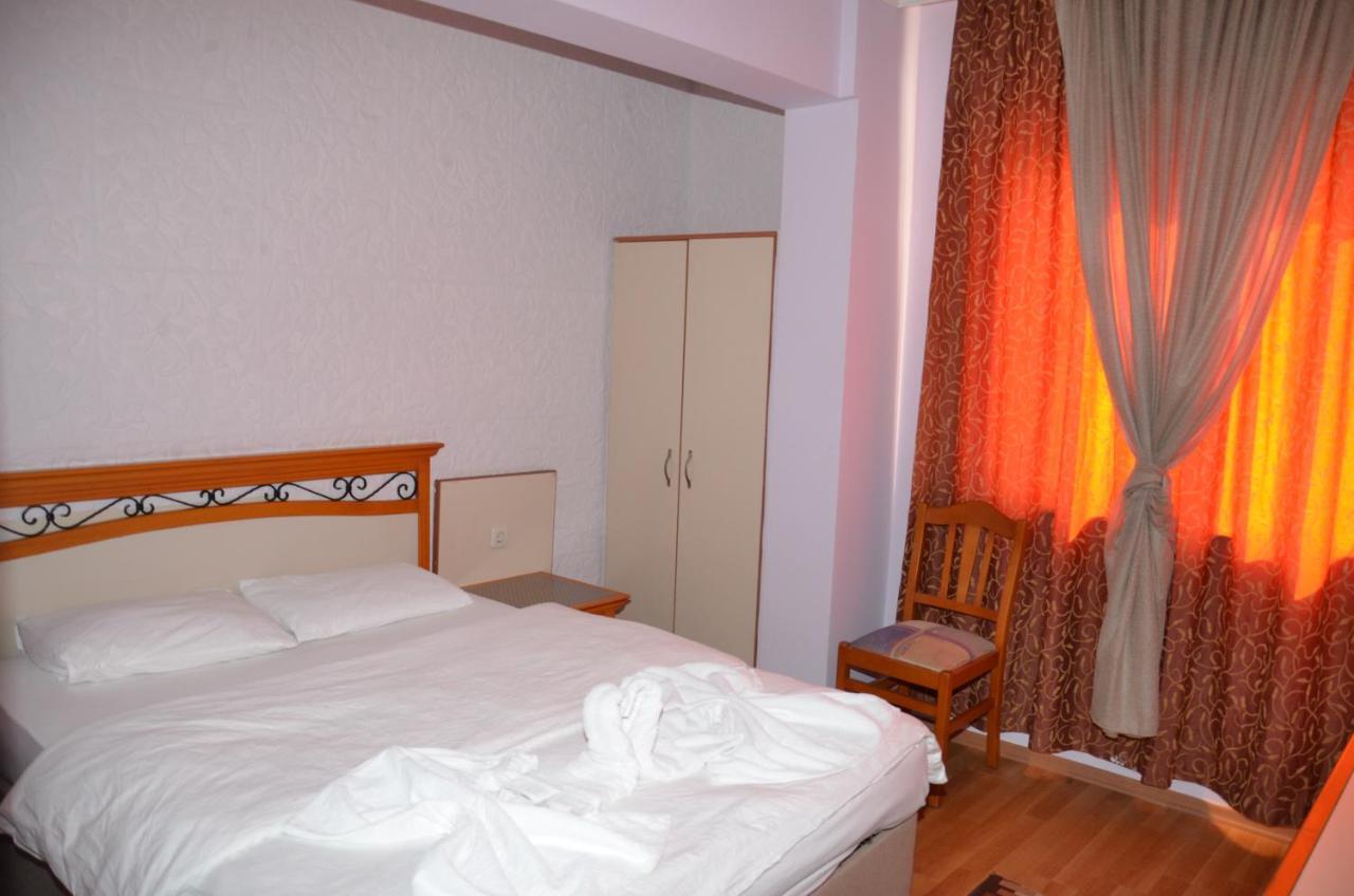 Ozturk Hotel Antalya Buitenkant foto
